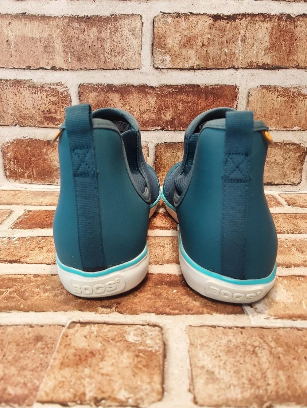 Pre-owned BOGS Kicker Rain Chelsea Boots